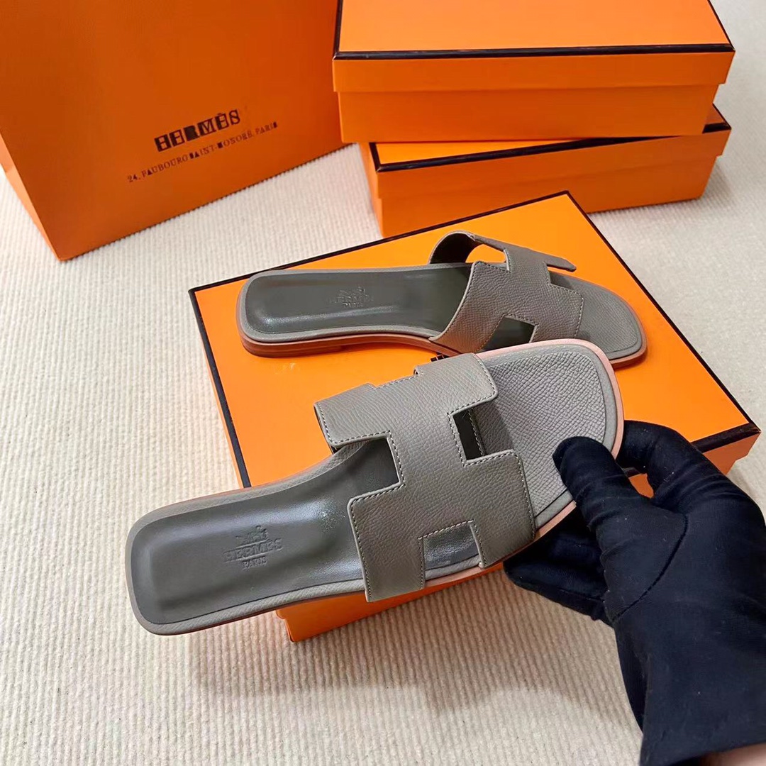 에르메스 올수공 오란 슬리퍼 샌들 앱송 82